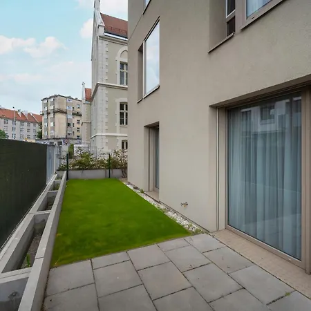 Appartement Apartament Z Ogrodkiem Zielona Okolica By Renters Wrocław