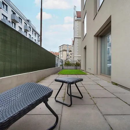 Apartament Z Ogrodkiem Zielona Okolica By Renters Appartement *