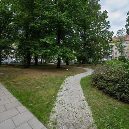 Apartament Z Ogrodkiem Zielona Okolica By Renters Appartement